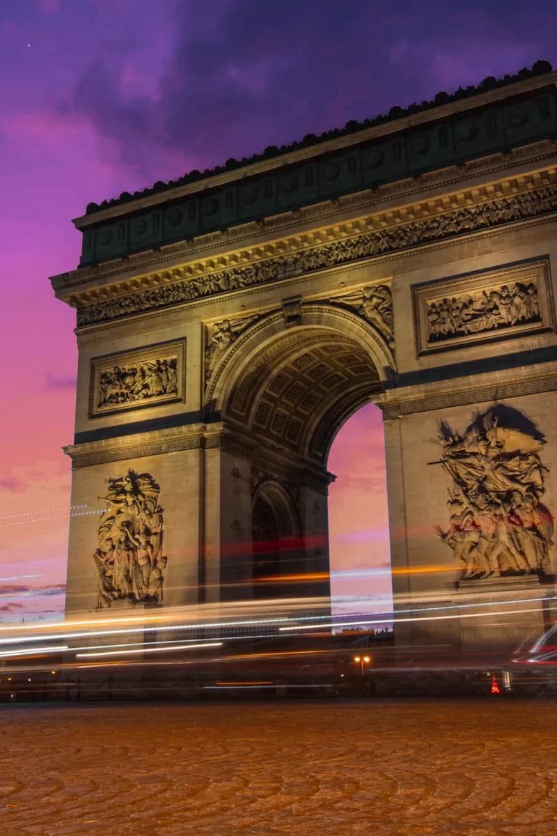 Arc de Triomphe, parcours Mini Discobus